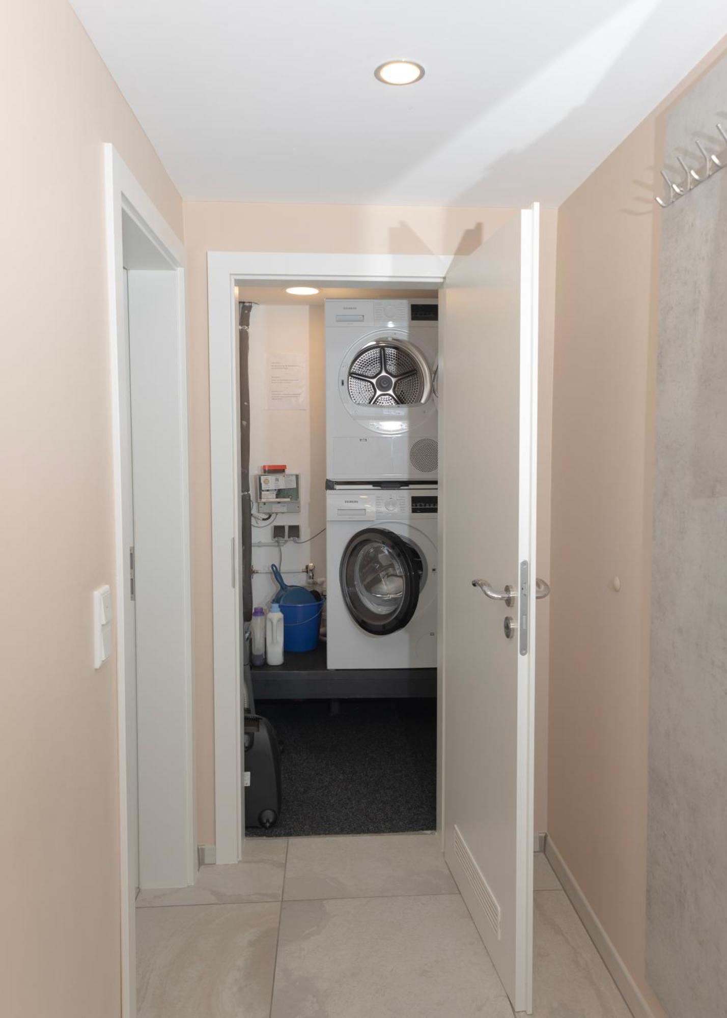 2-zimmer-apartment 70 M2 Im Haus Nah An Phantasialand&köln